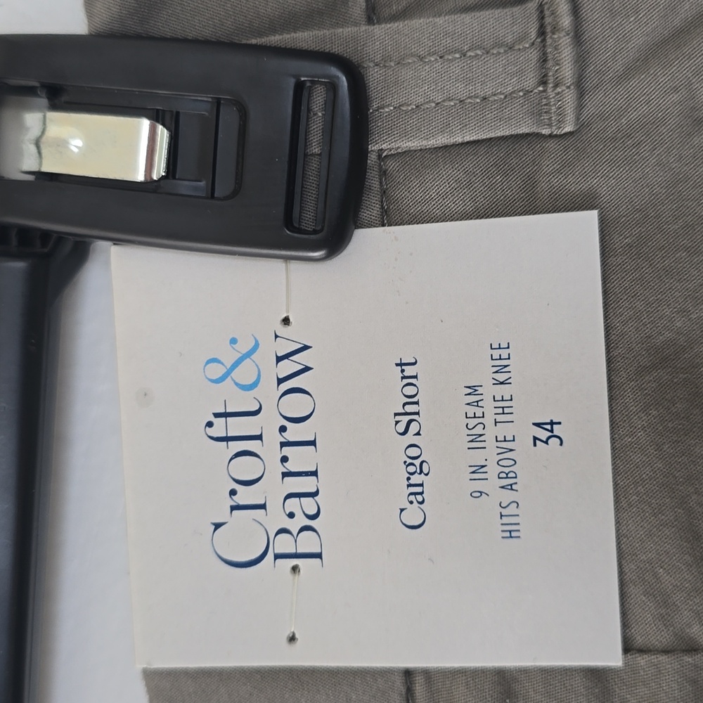 Men's Tan Cargo Shorts - Picture 3 of 4